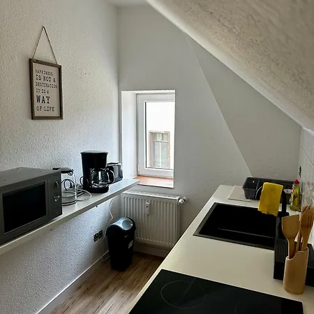 Apartment Gemütliche, Frisch Renovierte Monteur-& In