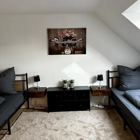 Gemütliche, Frisch Renovierte Monteur-& In *