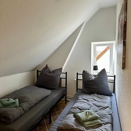 Gemütliche, Frisch Renovierte Monteur-& In Apartment *