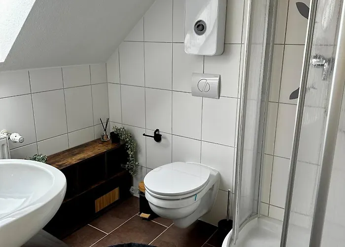 Gemuetliche, Frisch Renovierte Monteur-& In *