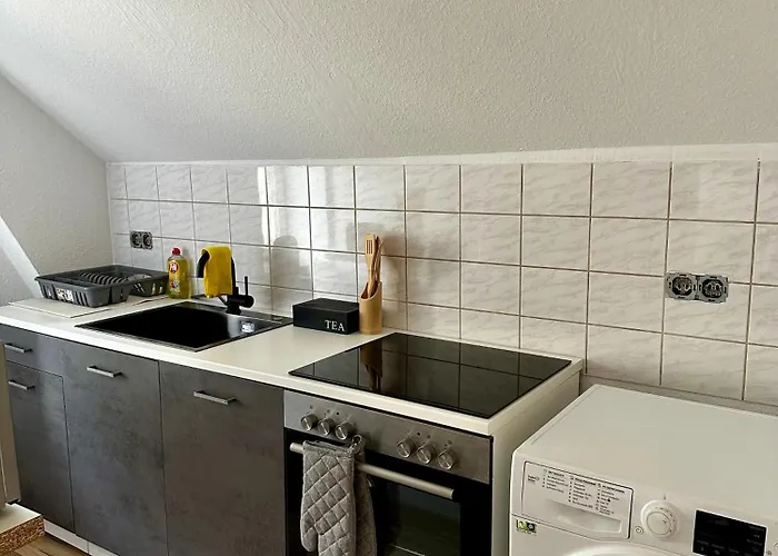 Gemuetliche, Frisch Renovierte Monteur-& In Apartment Egeln