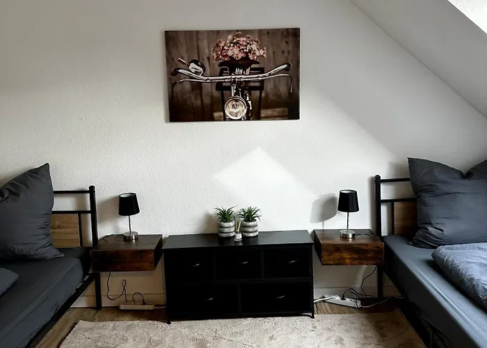 Gemuetliche, Frisch Renovierte Monteur-& In *